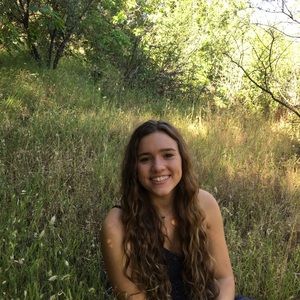 Meet your Posher, Madi